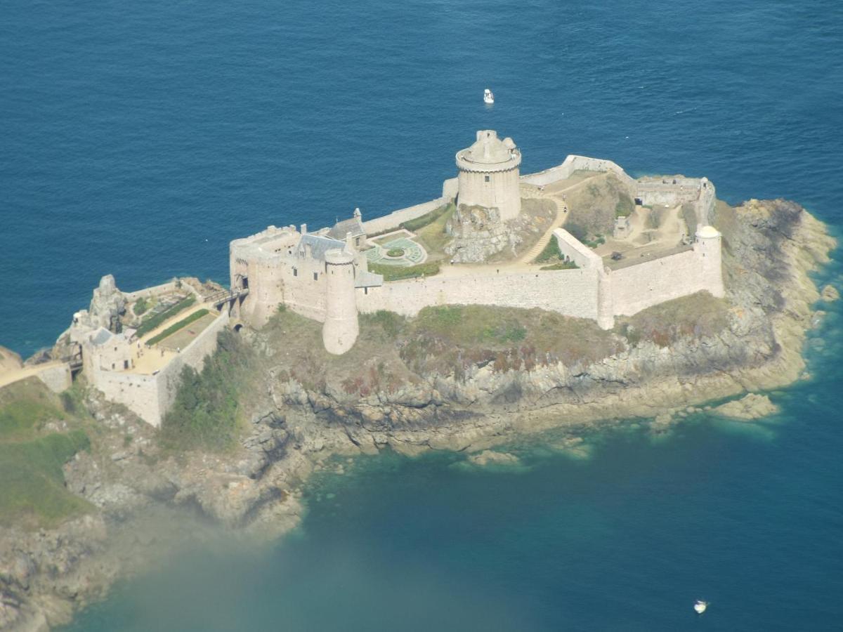 Entre Terre Et Mer Saint-Cast-le-Guildo Exterior photo